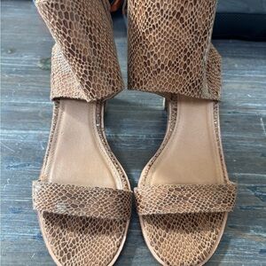Very Volatile Brown and Cream Faux Snake Skin Open Toe Sandals Size 9